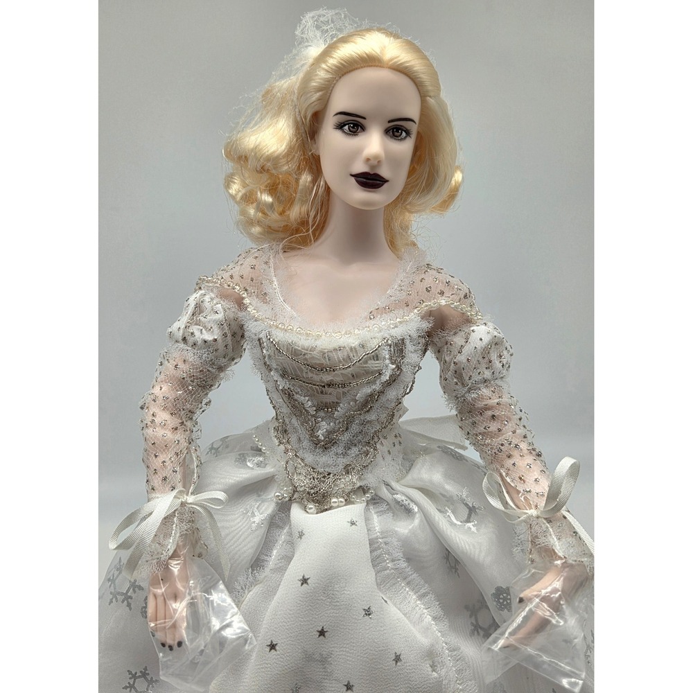 Tonner-Alice In Wonderland 16" Doll "The White Queen" (As shown) NO BOX
